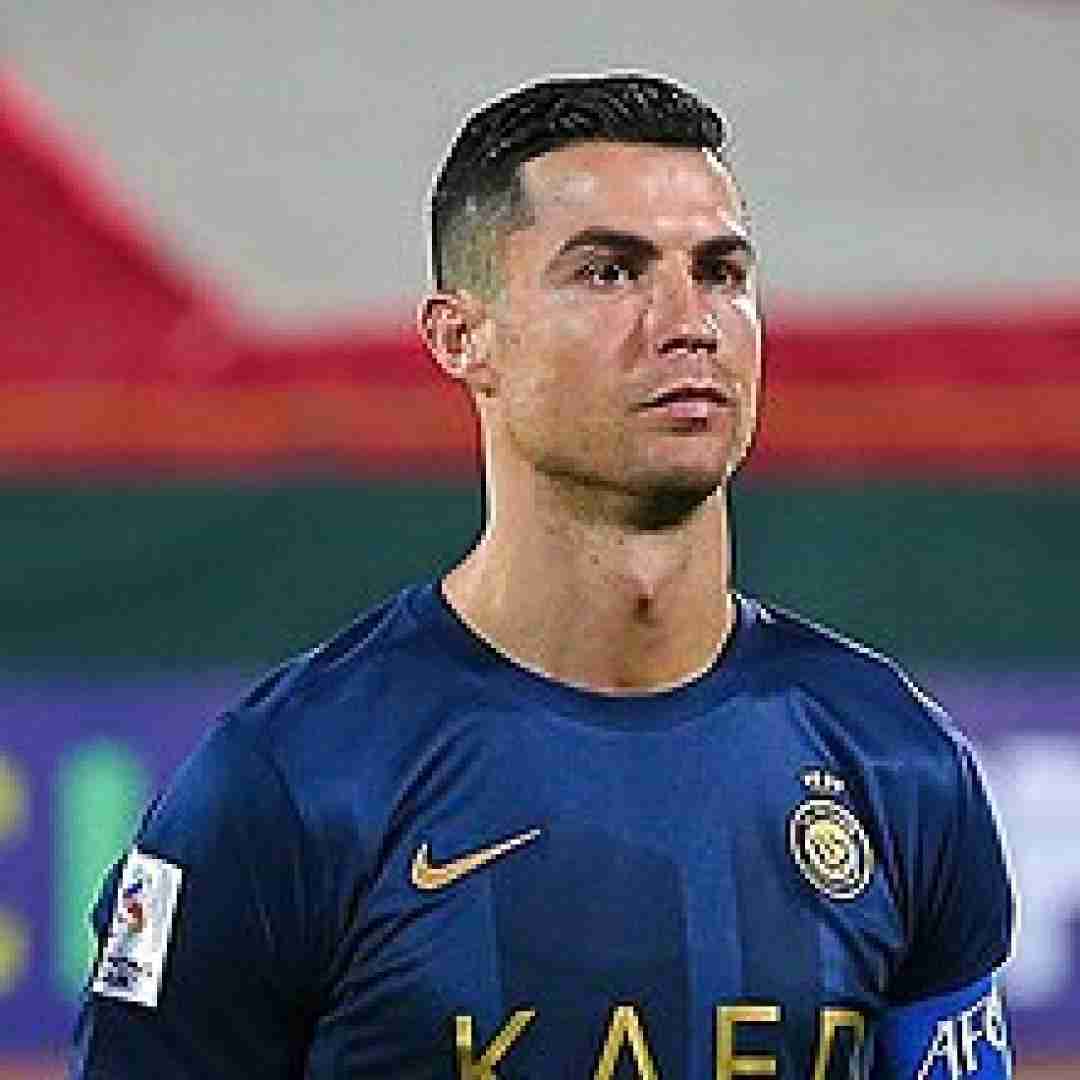 آهنگ من همونم که یه روز با صدای رونالدو 