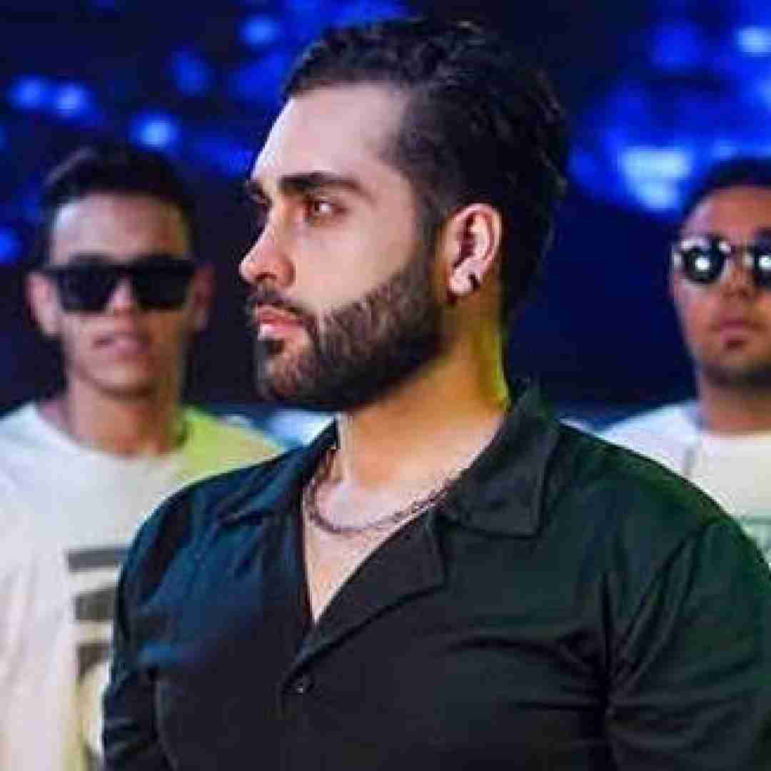 دانلود آهنگ پر پر کردم گلایی که دادی به من کل کل کردم یاشا