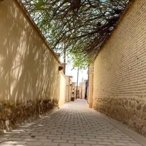 آهنگ همچو مستان عهد خود نابسته ای زیبا شکستی با صدای زن 