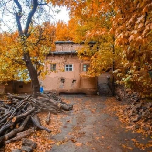 آهنگ حالا دور بمون طوری نی ما هم و بد فهمیدیم 