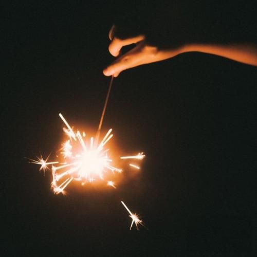 دانلود آهنگ دلت نگیره مهربـون عاشقتم اینـو بـدون