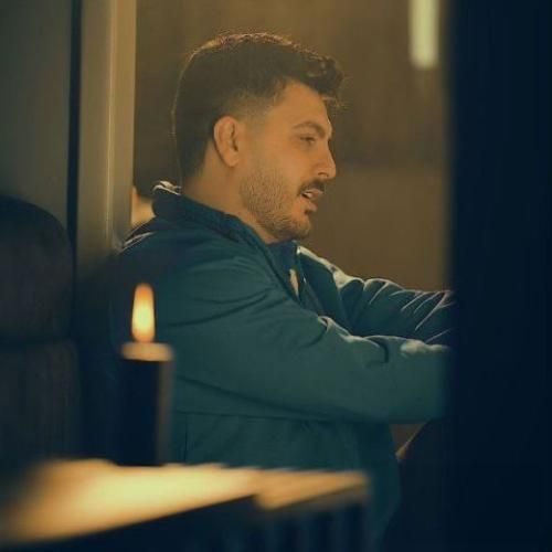 دانلود آهنگ آیهان بنام شمع و پروانه